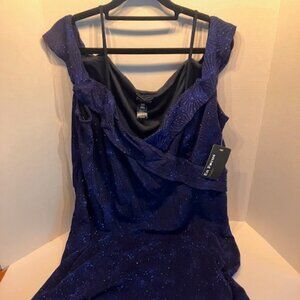 New, with tags, Sparkly Knee-Length Dress
